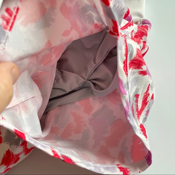 Zella shorts - Picture 2 of 5